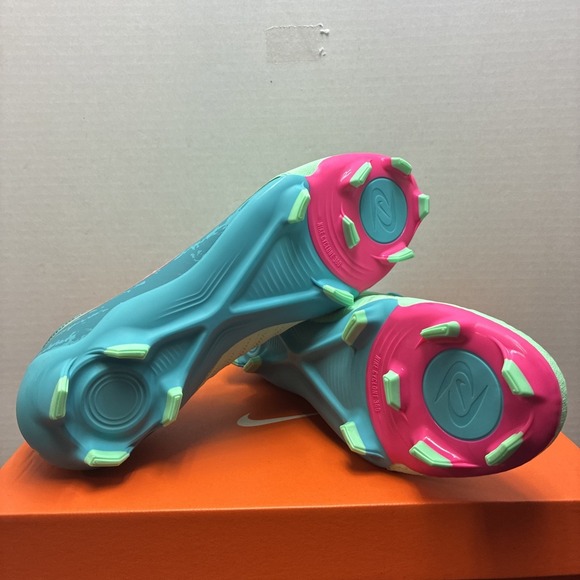 Nike Phantom Luna 2 Academy LV8 MG High-Top Soccer Cleats Mens Size 12 - Picture 11 of 16